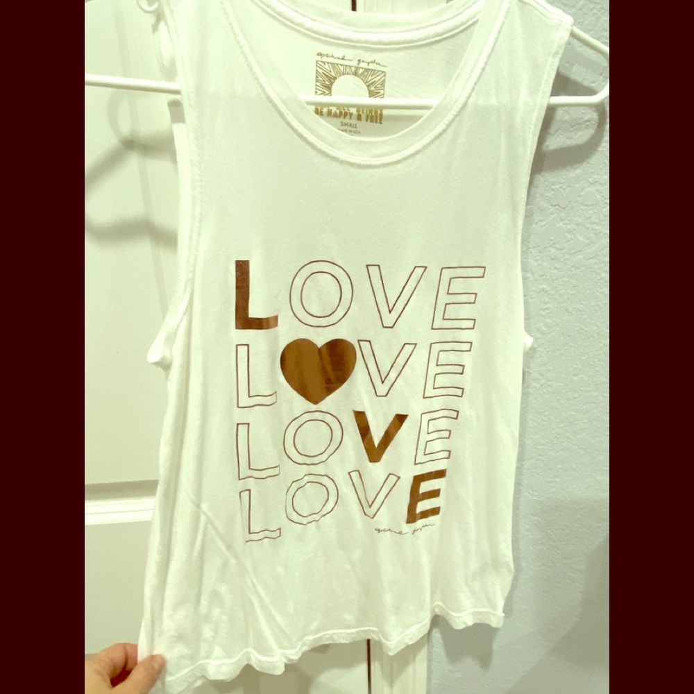Muscle tee